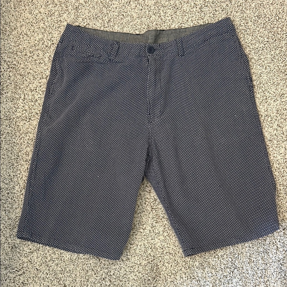 Toscano Men's Blue and White Patterned Shorts